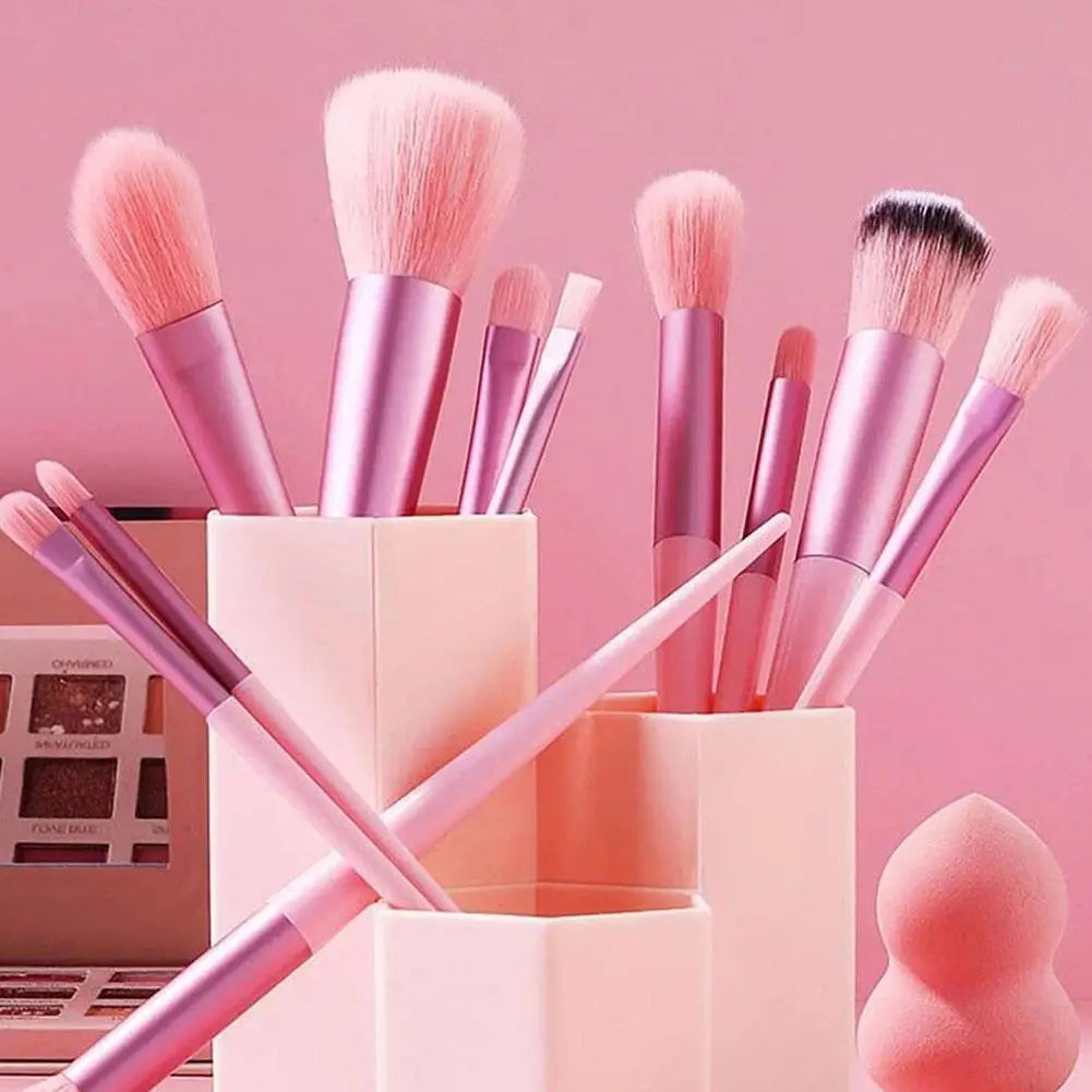 Kit de 33 Piezas de Herramientas de Maquillaje Profesional, Juego de Brochas de Maquillaje Suaves y Esponjosas para Base, Rubor, Cejas y Sombra de Ojos, con Diadema y Muñequera Rosas.